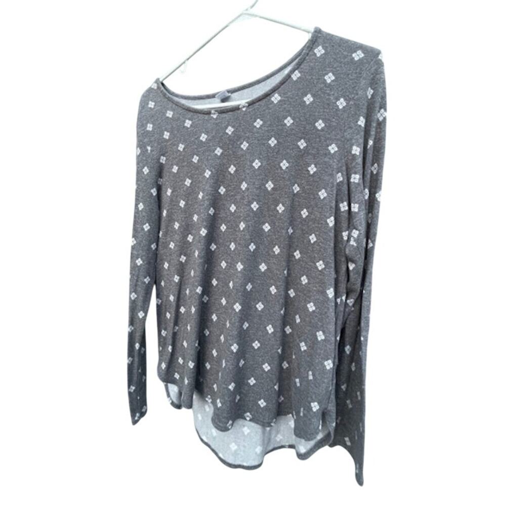 Old Navy Gray Diamond Print Long Sleeve Knit Scoop Neck Top High Low Hem